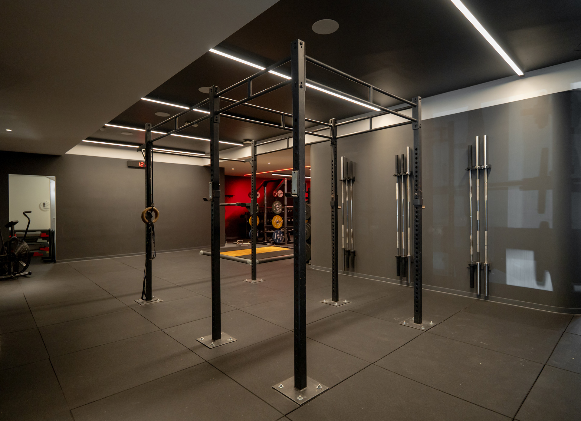 Area<br>Cross Active